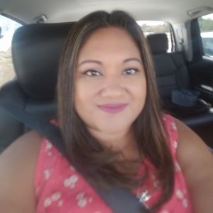 Meet your Posher, Elaine